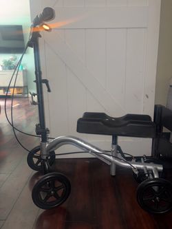 Knee scooter