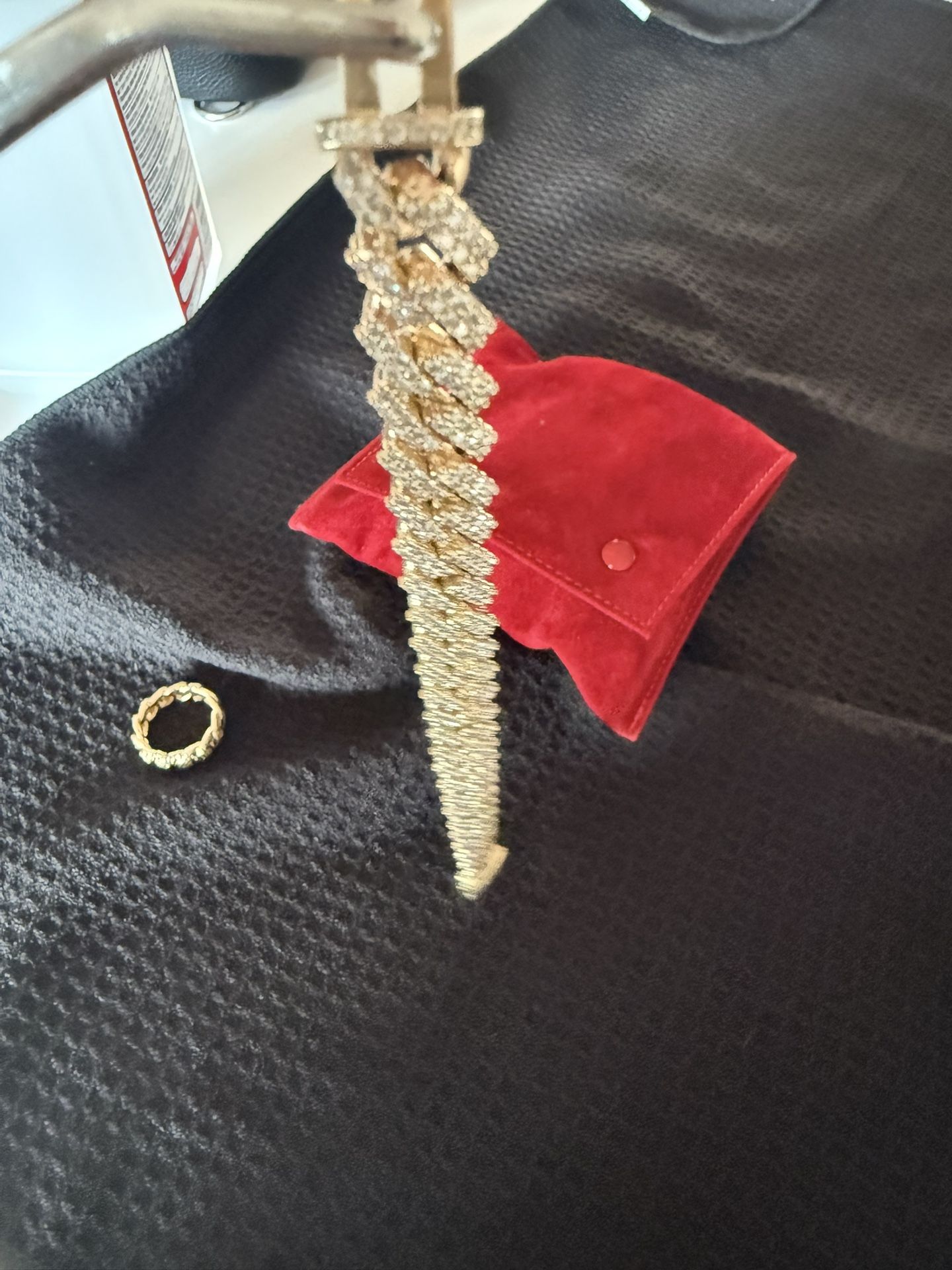 Gold bracelet With Natural Diamonds