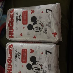 lot of over 120 huggies size 6, 7, 8