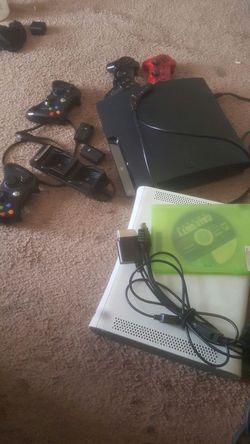 Xbox 360 with 2 controllers/PS3 GONE