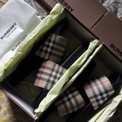 Burberry slides