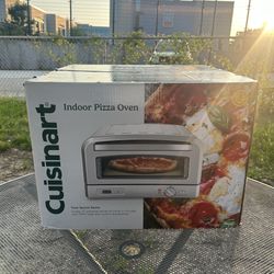 Cuisinart Indoor Countertop Pizza Oven Stainless Steel CPZ-120, BRAND NEW IN BOX