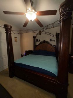King/Cali King 4 post bedroom set