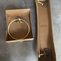 Towel ring & Towel Rail - $30