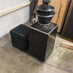 BIC Soundspan System Speakers TPR-200  (Pair) Relaminated In Gloss Black Professionally Done. 