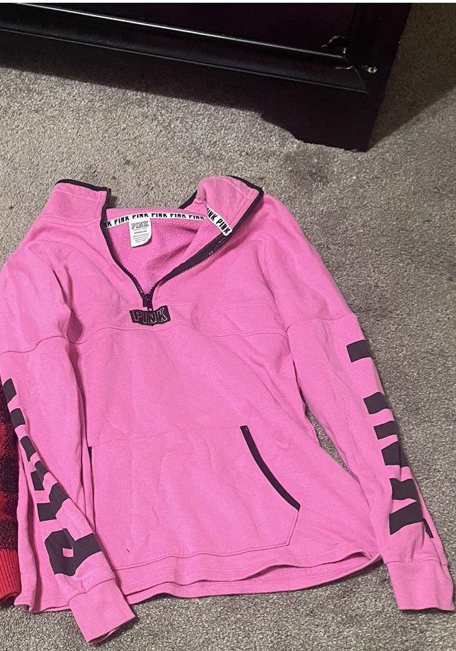 Women Pink Sweater Size small for 15.00