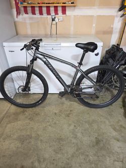 Specialized Pitch mountain bike