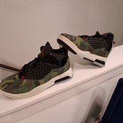 Athletic shoes size 11