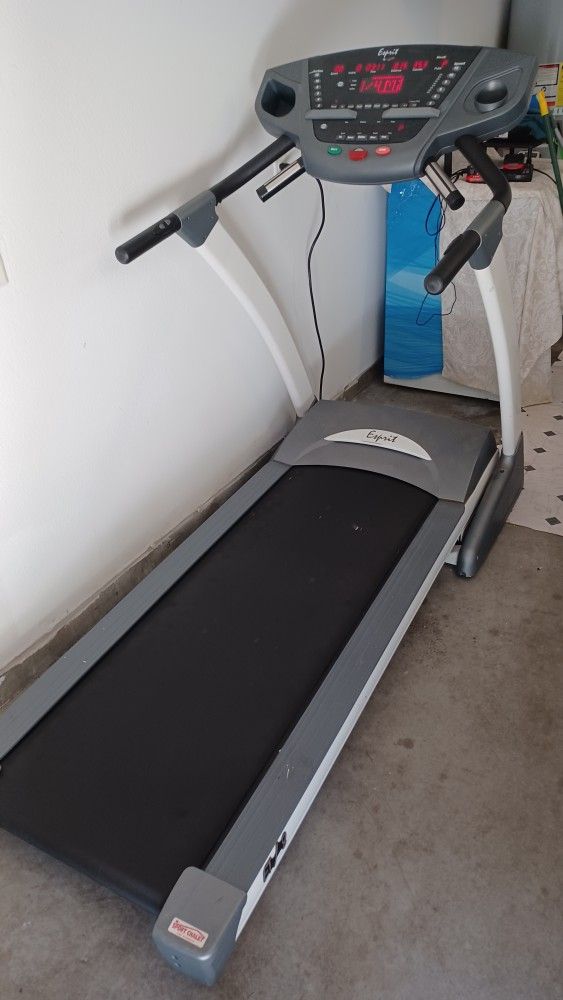 Esprit Treadmill