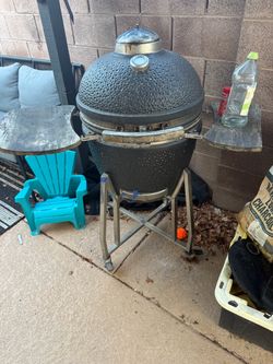 Vision Grills Kamado Ceramic Charcoal Grill / Smoker – Side Shelves + Cart green egg
