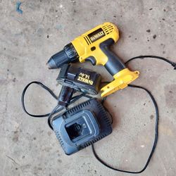 DeWalt Drill Battery End Charger