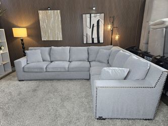 LIKE NEW- Abbyson 3 Piece Fabric Sectional Gray