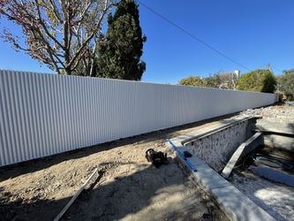 I Make Fences And MetalDoors 