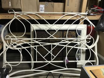 King metal/iron bed