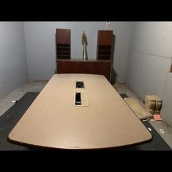 Desk And Table 