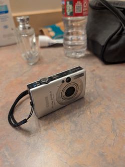 Canon PowerShot SD1100 IS 8MP