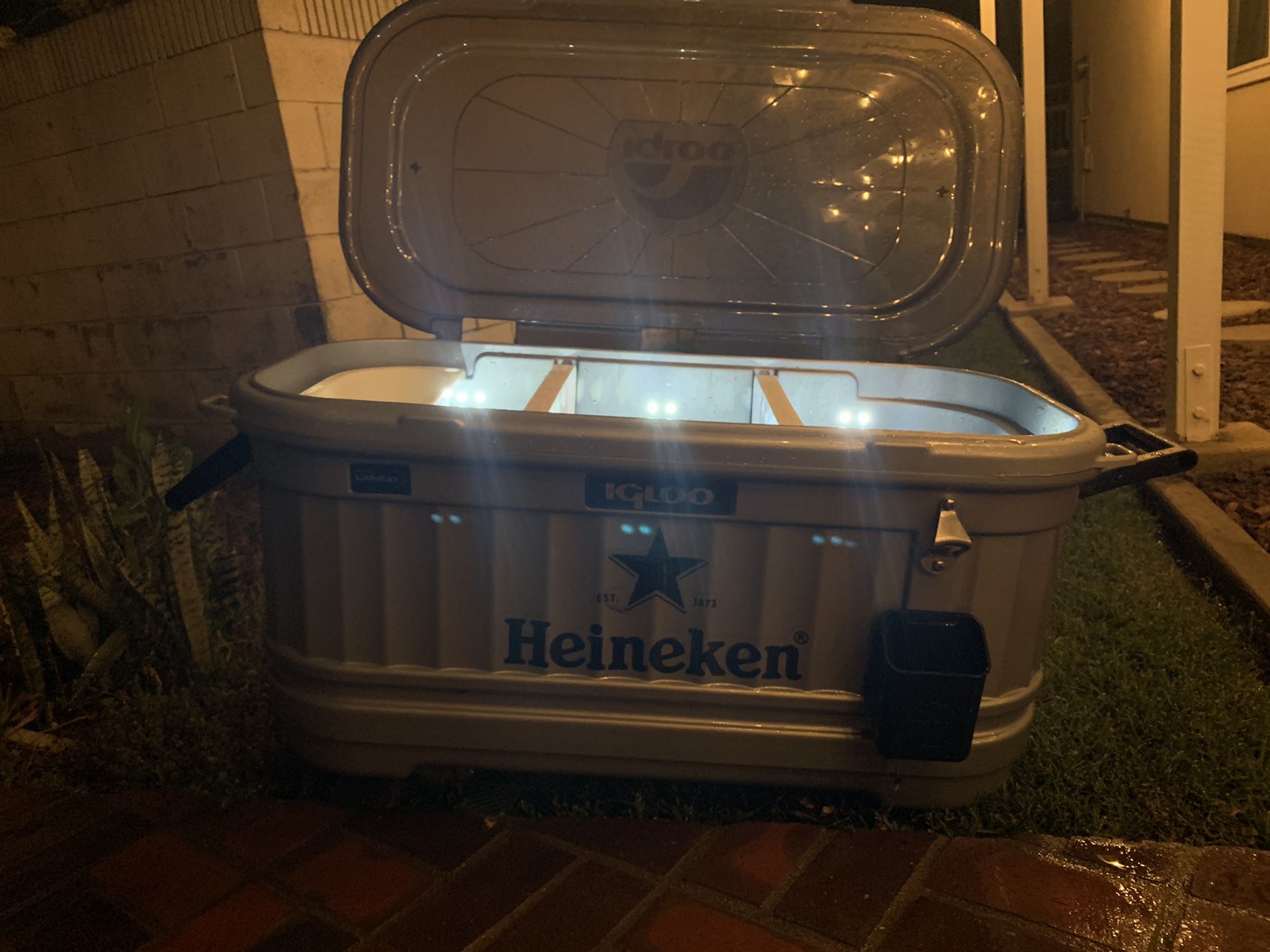 Heineken Ice chest/cooler