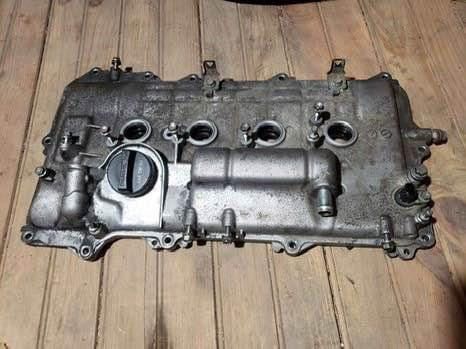 2010-2015 Toyota Prius Valve Cover - Toyota (11(contact info removed)0) OEM USED