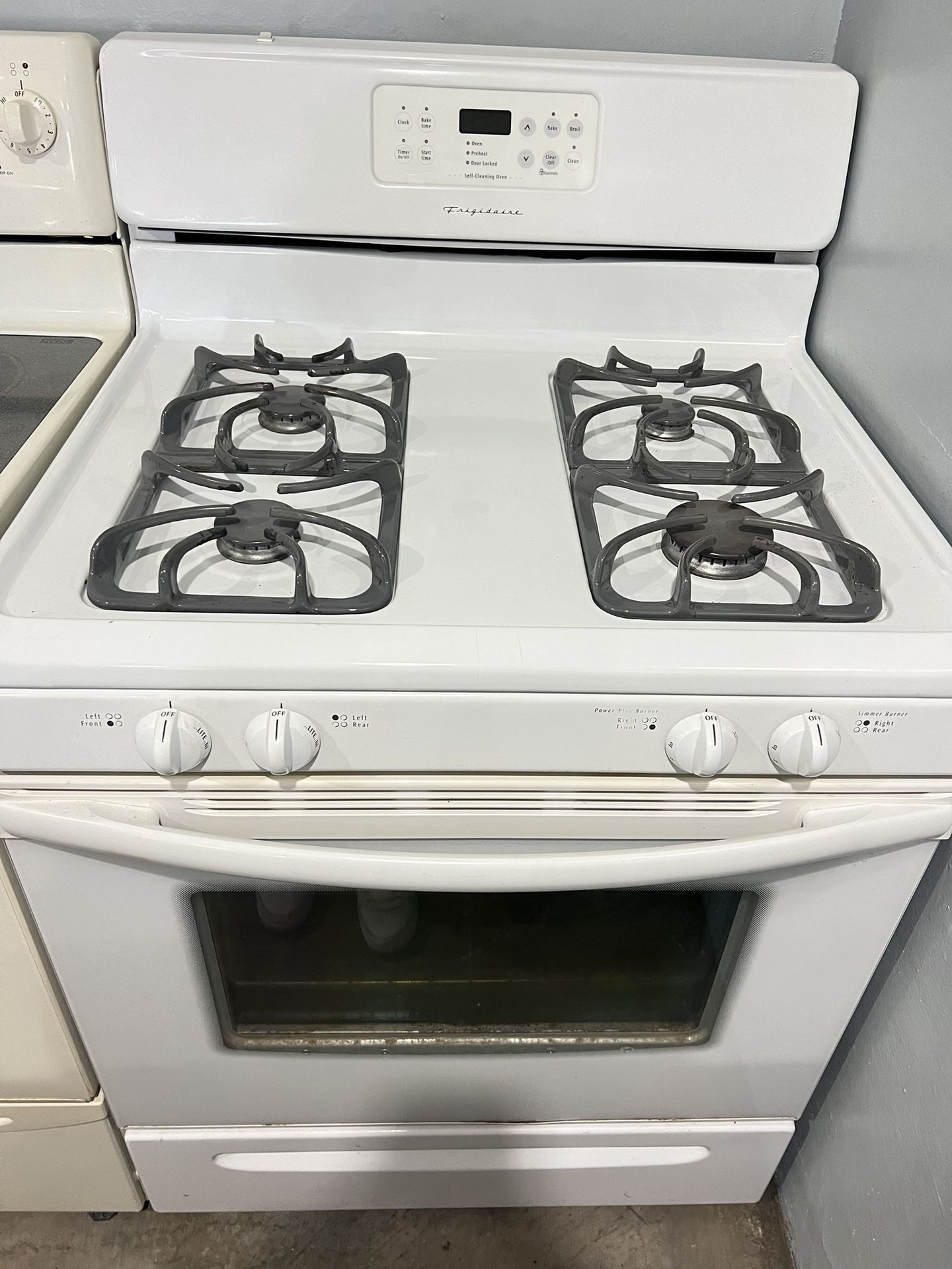 Gas Stove Frigidaire