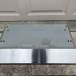 PRESENZA Stsinless Hood Vent Used With Led Lights 30”