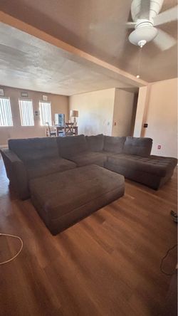 Couch set (ottoman included)