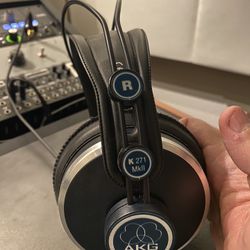 AKG K271 MKII Headphones