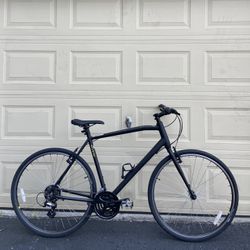 Raleigh Cadent 1 – Hybrid Fitness Bike – XL Frame – 700c Wheels – Shimano 21-Speed Bicycle