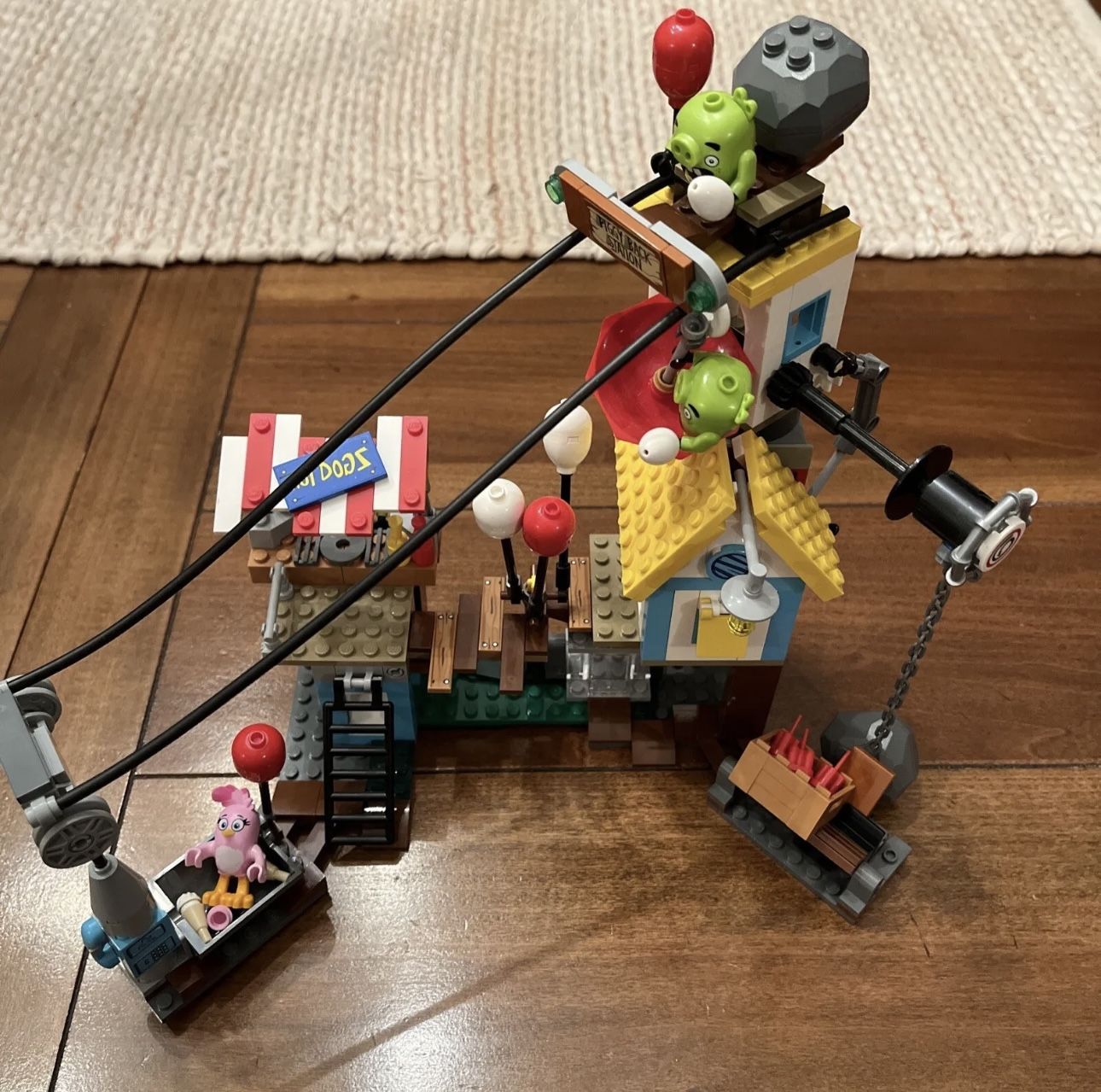 LEGO The Angry Birds Movie: Pig City Teardown (75824) - Retired