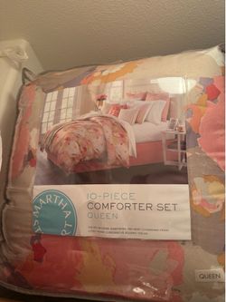 Martha Stewart 10 piece comforter set queen (new)