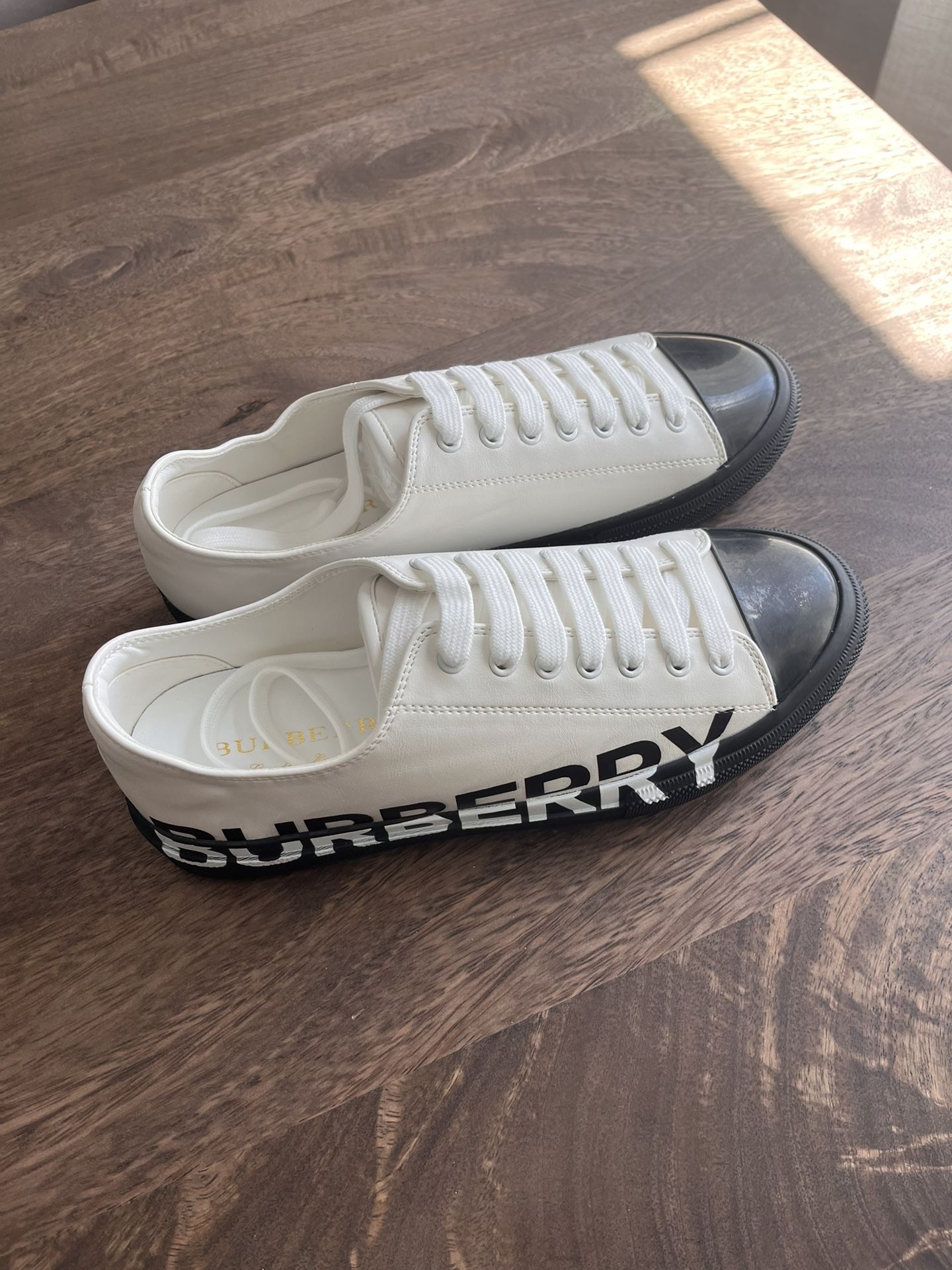 Burberry Men’s 8.5 Sneakers