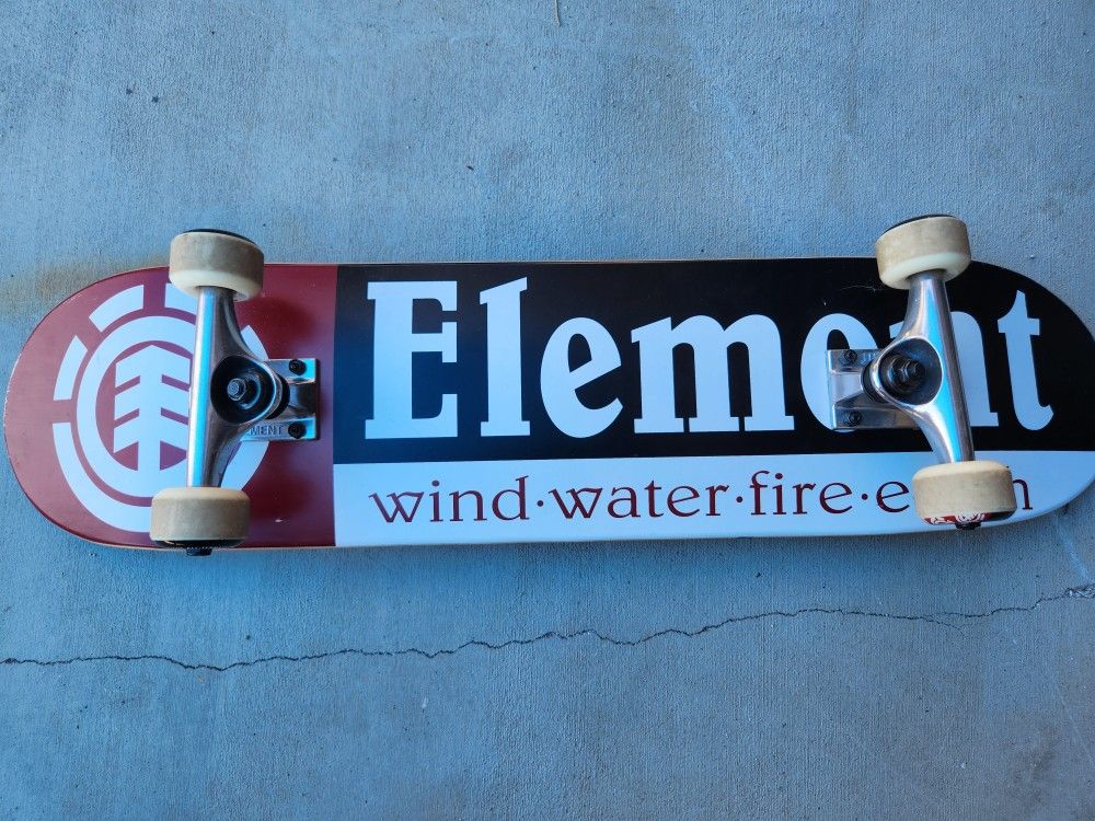 Element Skateboard, Like New, Lightly Ridden
