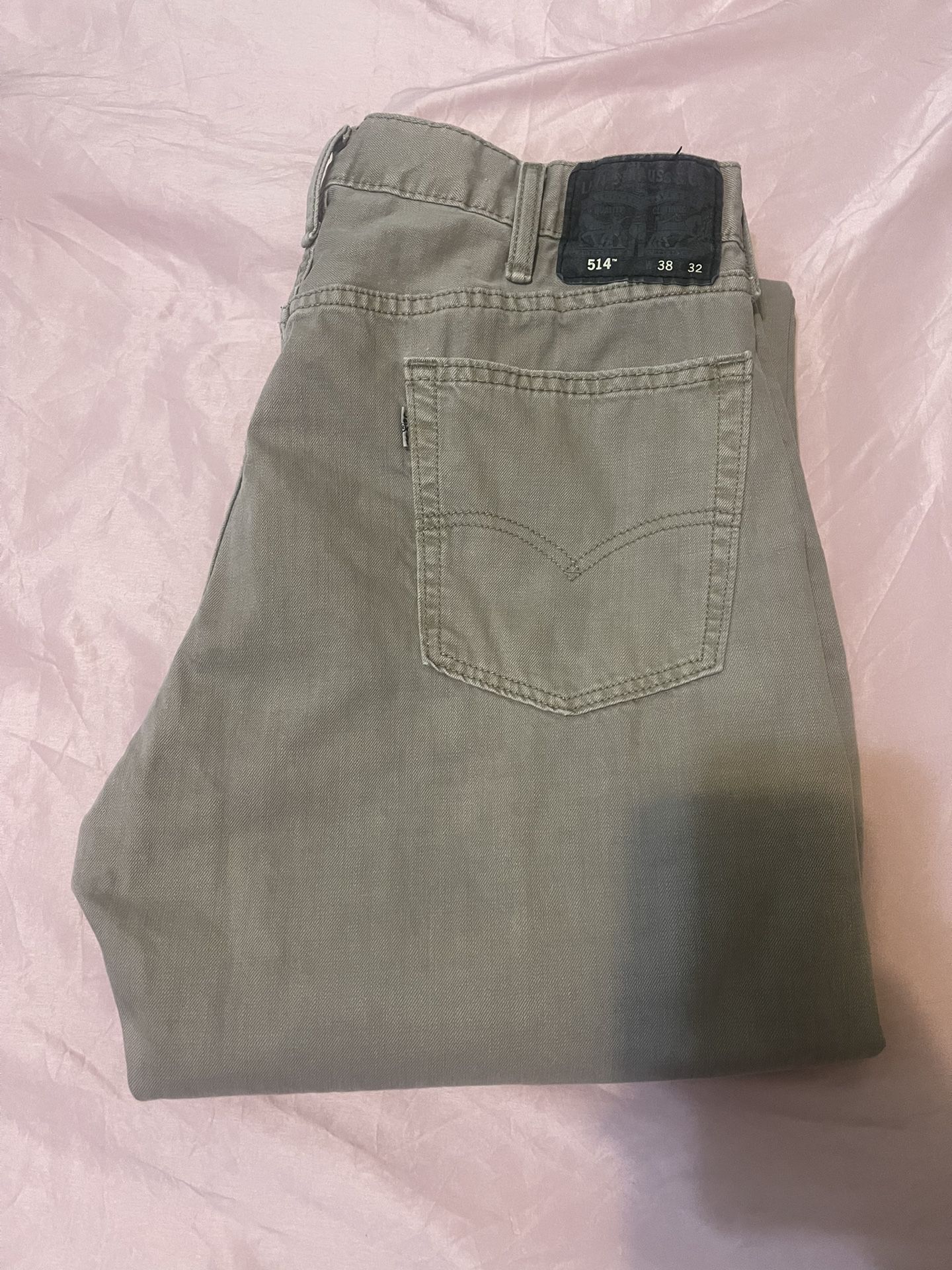Levi’s 514 Men’s straight leg jeans soft wash Tan khaki Size 38X32