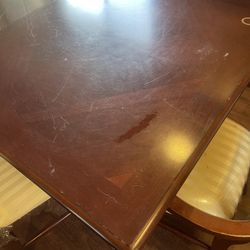 Dining Room Table 