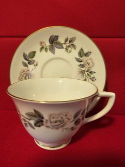 $20.00 - 1961 Royal Worcester Teacup and Saucer Set! "June Garland" Design Collection - Like New/Rare Find!