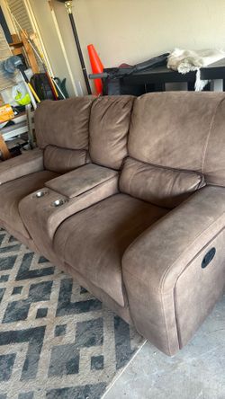 Recliner sofa
