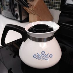 Corning ware 6 Cup Tea kettle