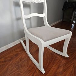 Rocking Chair For Small Nursery 