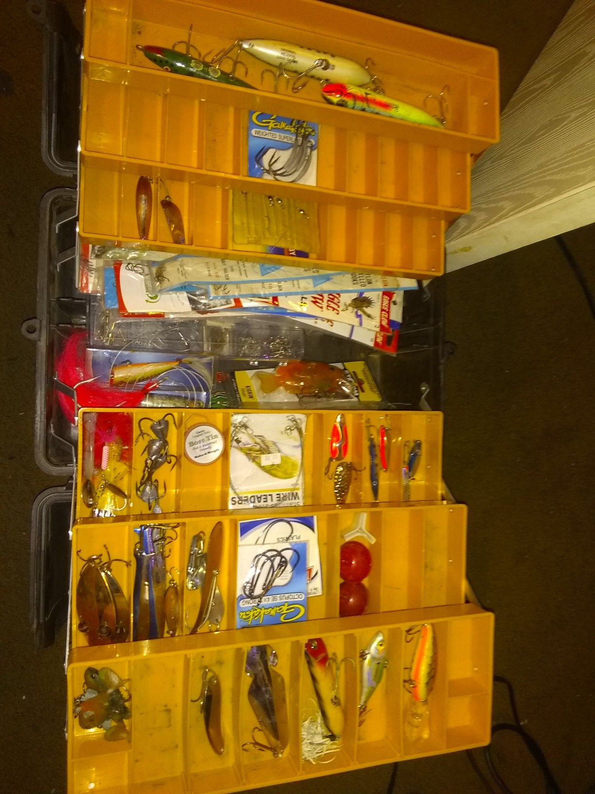 Fishing gear with box