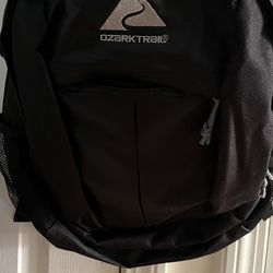 Ozarktrail Backpack Color Black In Excellent Condition 