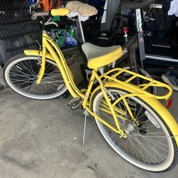 New Schwinn 7 speed Beach Cruiser