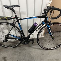 KHS Flite 900 road bike. Here is relevant information: