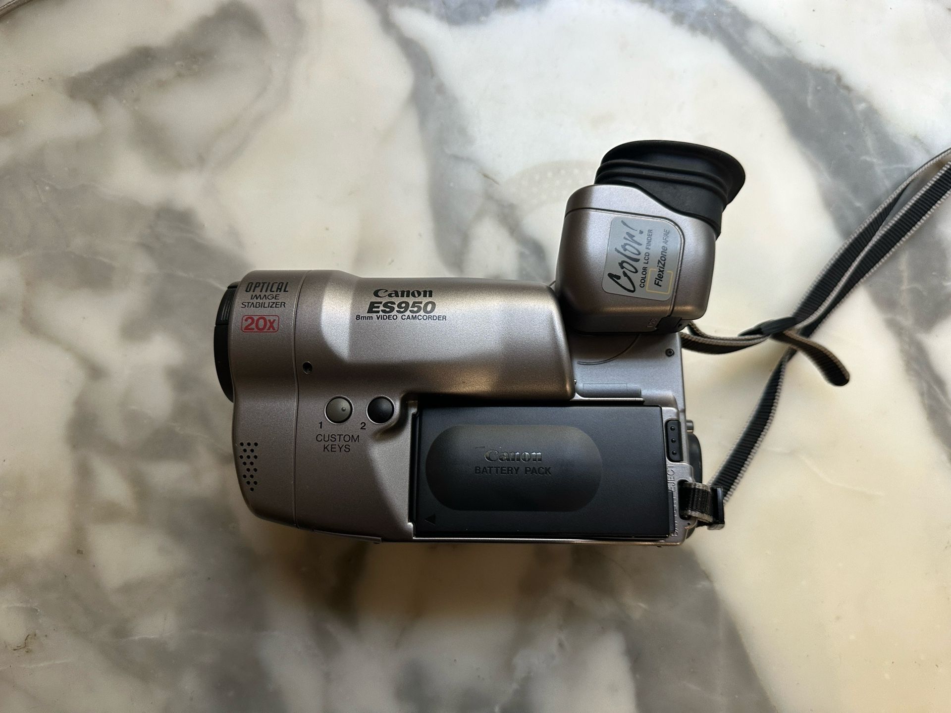 Canon ES950 (8mm) Tape Camcorder {tested & working}