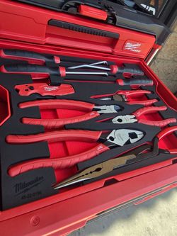 Milwaukee Hand Tool Set with PACKOUT 4 Drawer Tool Box (64-Piece