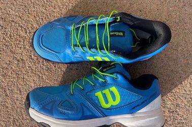 Kids Athletic Shoes, Size 4.5 New condition, worn once