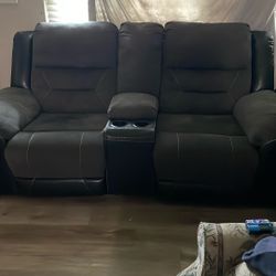 Two Seater Recliner Couch 