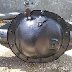 2014 Chevy Silverado  4 X 4  Rear Axle