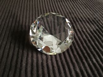 Cut crystal diamond paperweight, multi facet