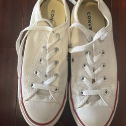 Girls Converse All Stars Sz. 3