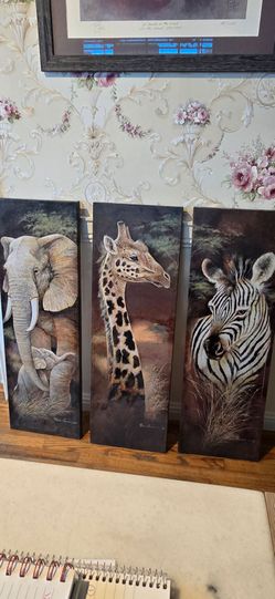 Zebra, Giraffe, Elephant wall art, Ceramic Giraffe & Zebra mask, and Leopard  curtain toppers