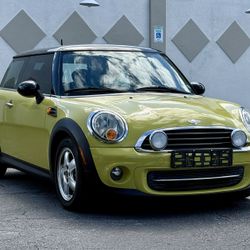 2011 Mini Cooper 
